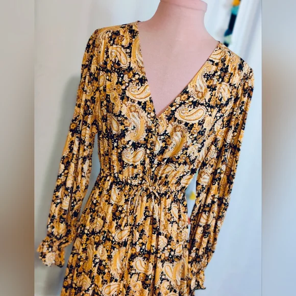 Last Queen perfect Autumn Maxi Dress gold & black Paisley 1/2 button front SM - Picture 2 of 10